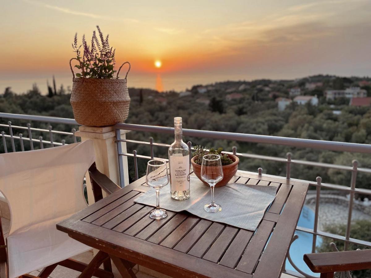 Villa Elenia ซูกาเลดส์ ภายนอก รูปภาพ